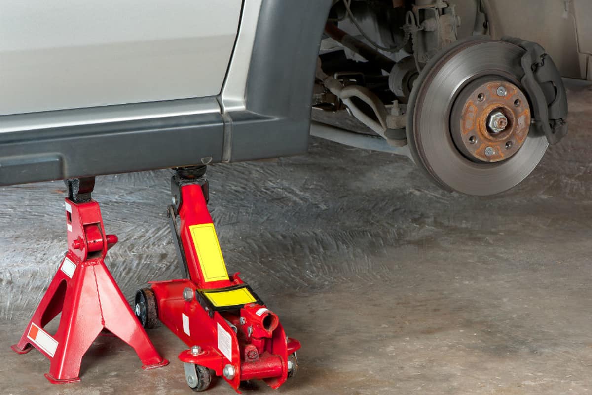 heavy duty jack stand under a car