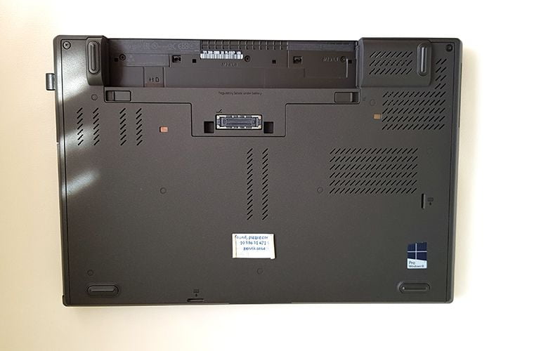 Lenovo ThinkPad T440p - Bottom view