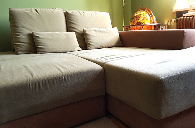 How to Clean a Fabric Sofa with a Steam Cleaner 