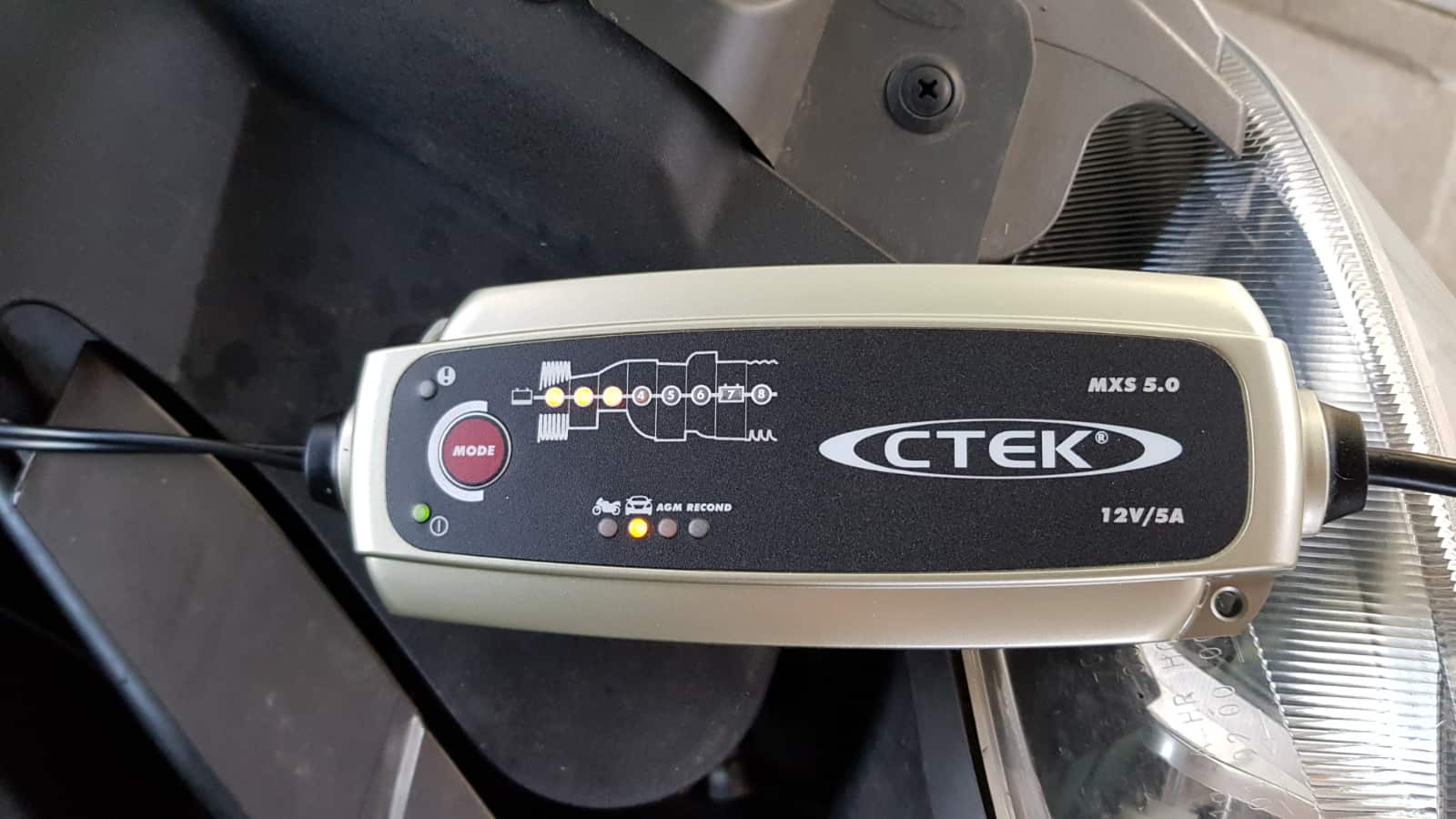 Close up of CTEK MXS 5.0 charger