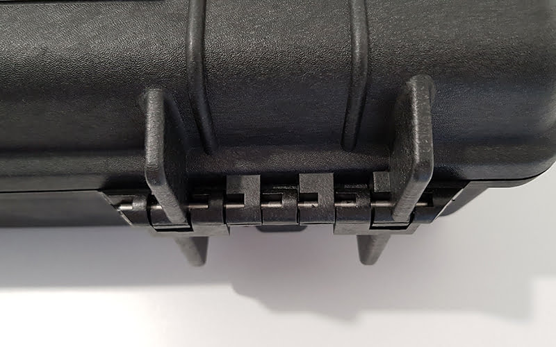 Pelican 1495 Laptop Case - hinge