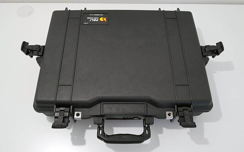 Pelican 1495 Laptop Case - open hinges