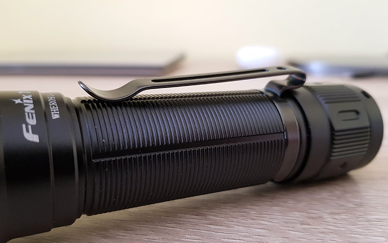 Fenix TK16 V2 - knurling pattern