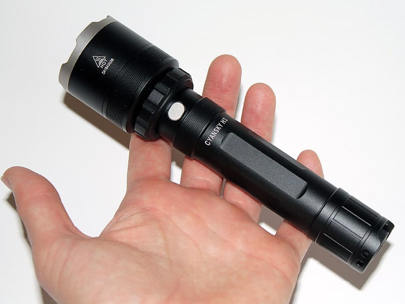 Cyansky H3 - holding in hand