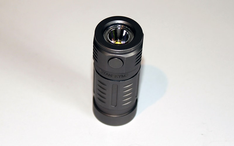 Cyansky M3 - tailstand