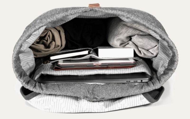 LOCTOTE-CinchPack-inside