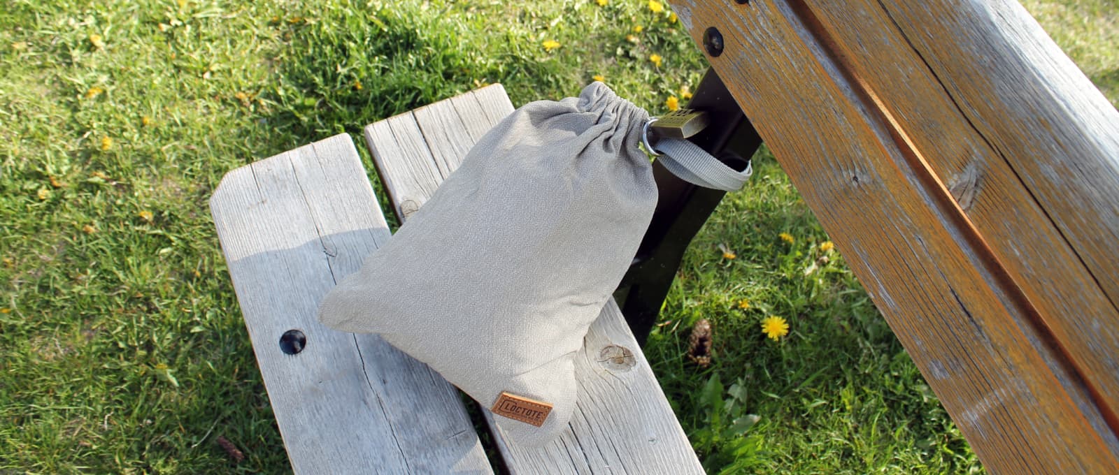 Loctote AntiTheft Sack 3L on bench 3_1