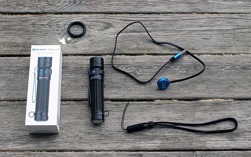 Olight Warrior Mini 2 - box and contents