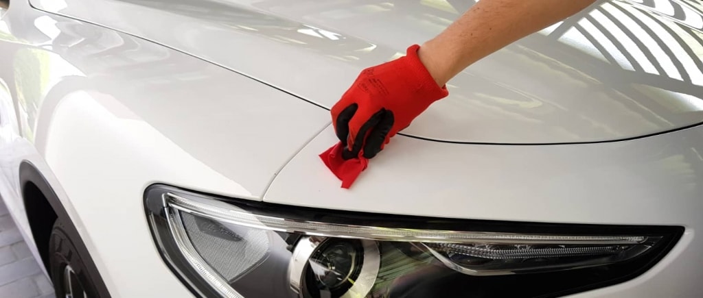 polishing a car steps