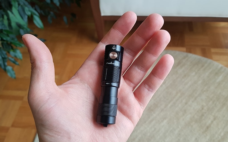 Fenix E09R in my hand