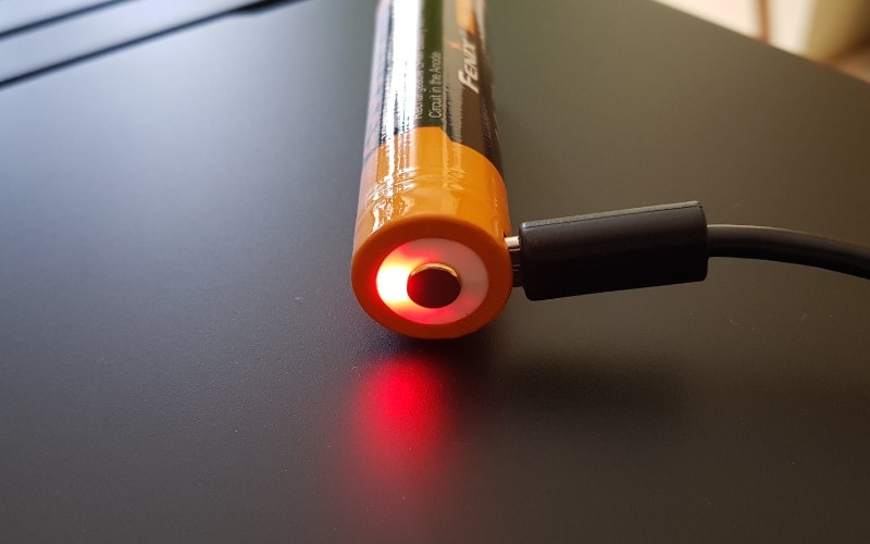 Fenix PD35 V3 - battery charging
