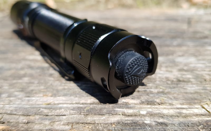 Fenix PD35 V3 - tail switch