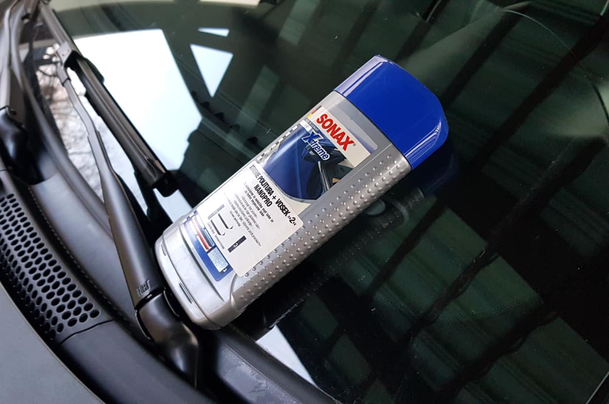sonax car wax on windshield