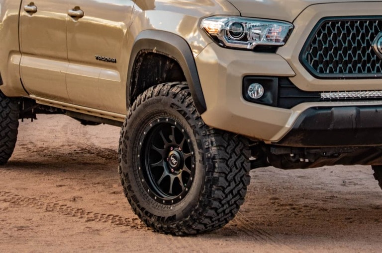 Toyota Tacoma TRD Offroad - brown