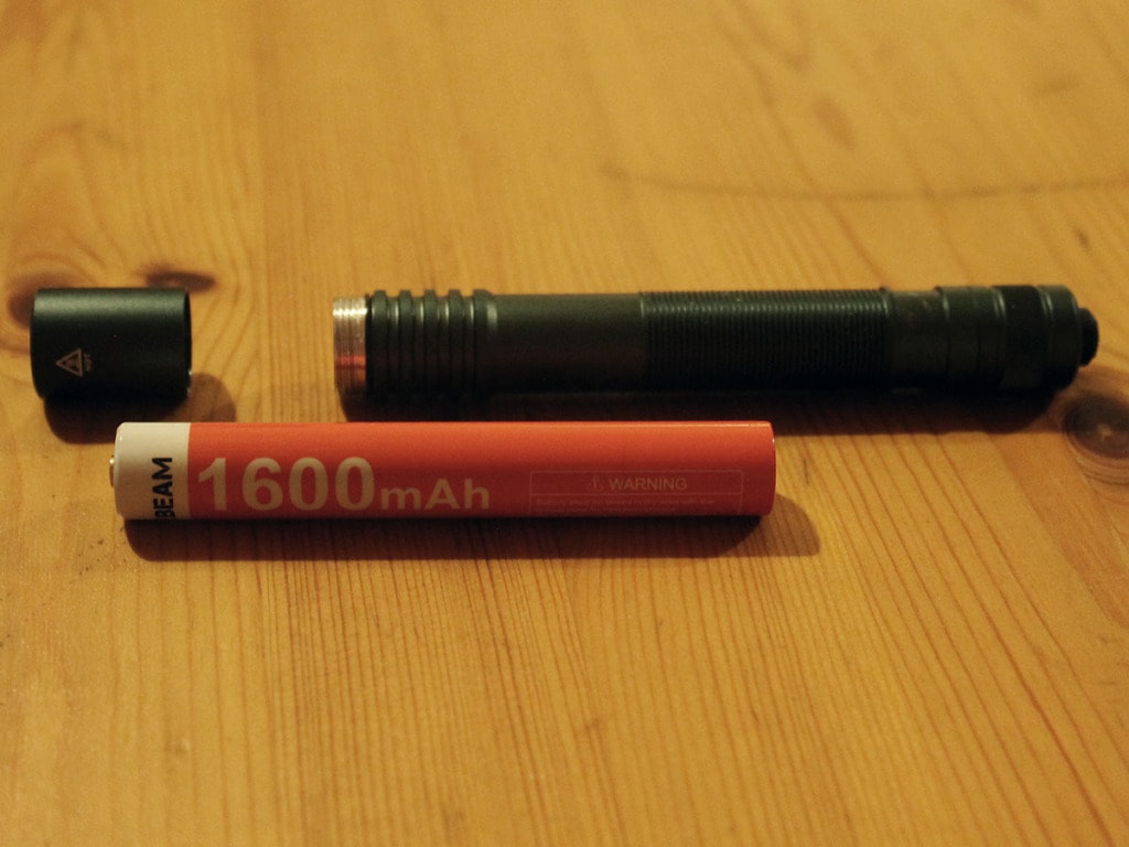 Acebeam Pokelit 08