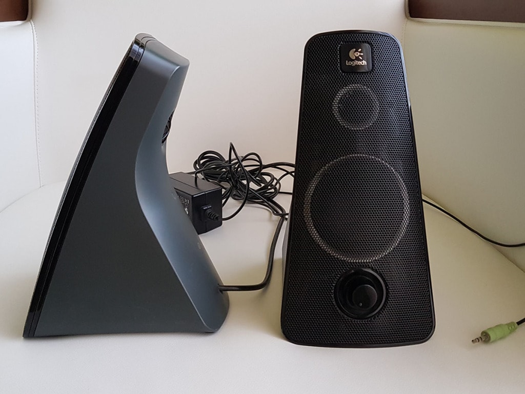 Logitech Z520 computer speakers