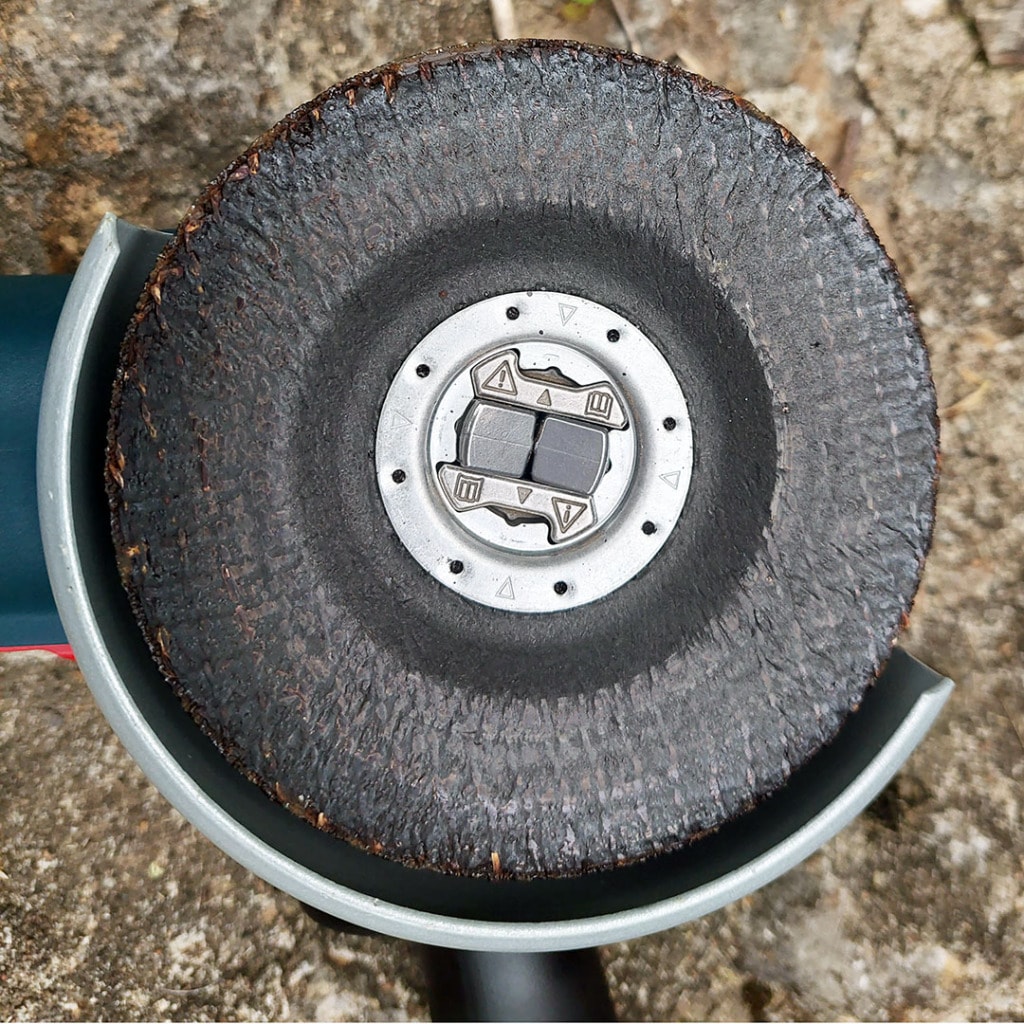 Bosch 18V X-LOCK Angle Grinder 10