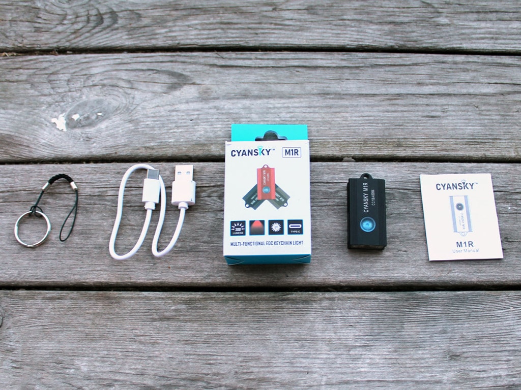 Cyansky M1R keychain flashlight-02