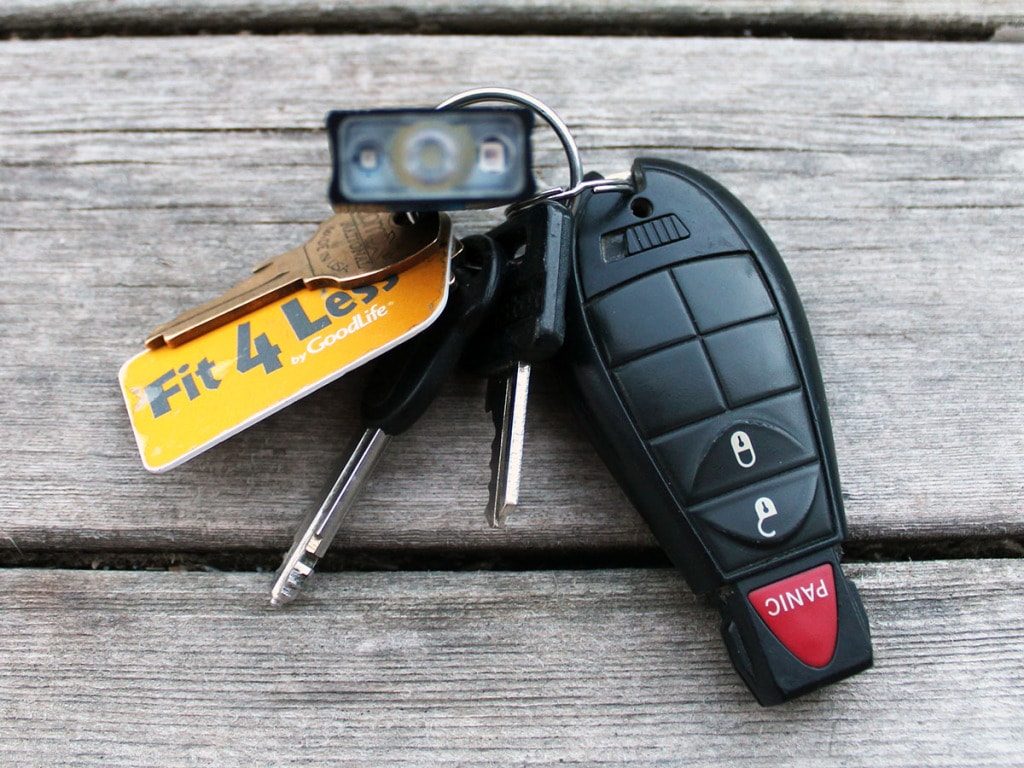 Cyansky M1R keychain flashlight-12
