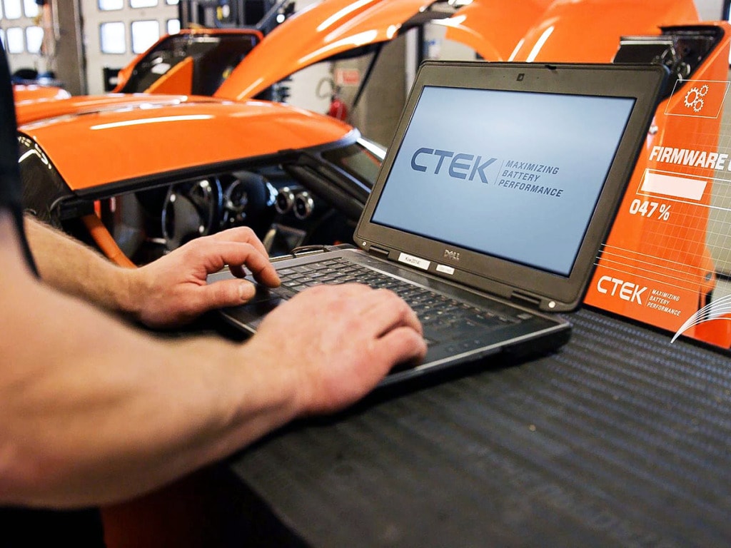 A man working on a Dell laptop at CTEK