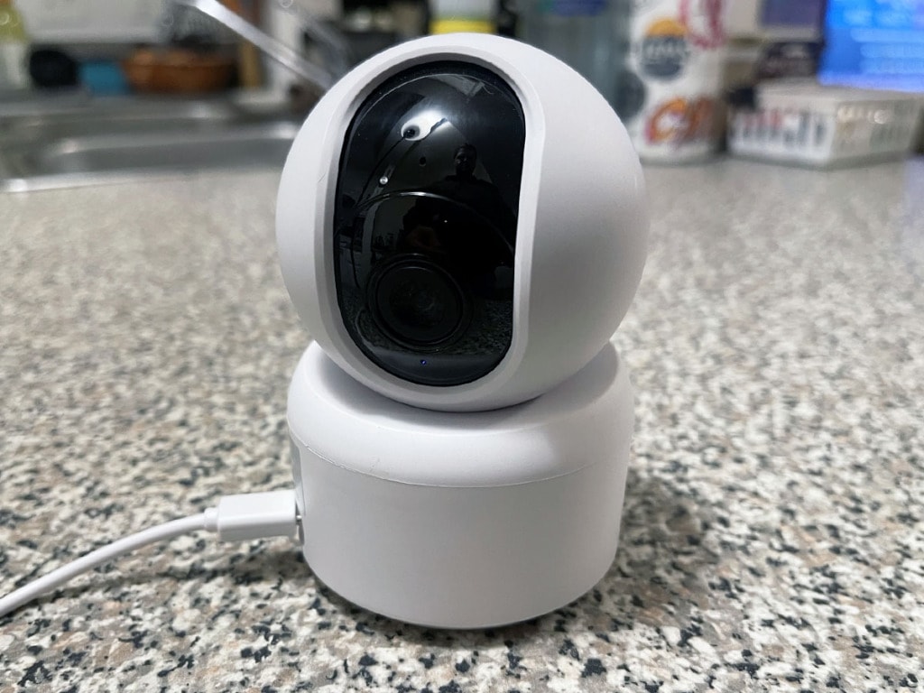 finds. Indoor GALAYOU Security Camera offers 2K resolution