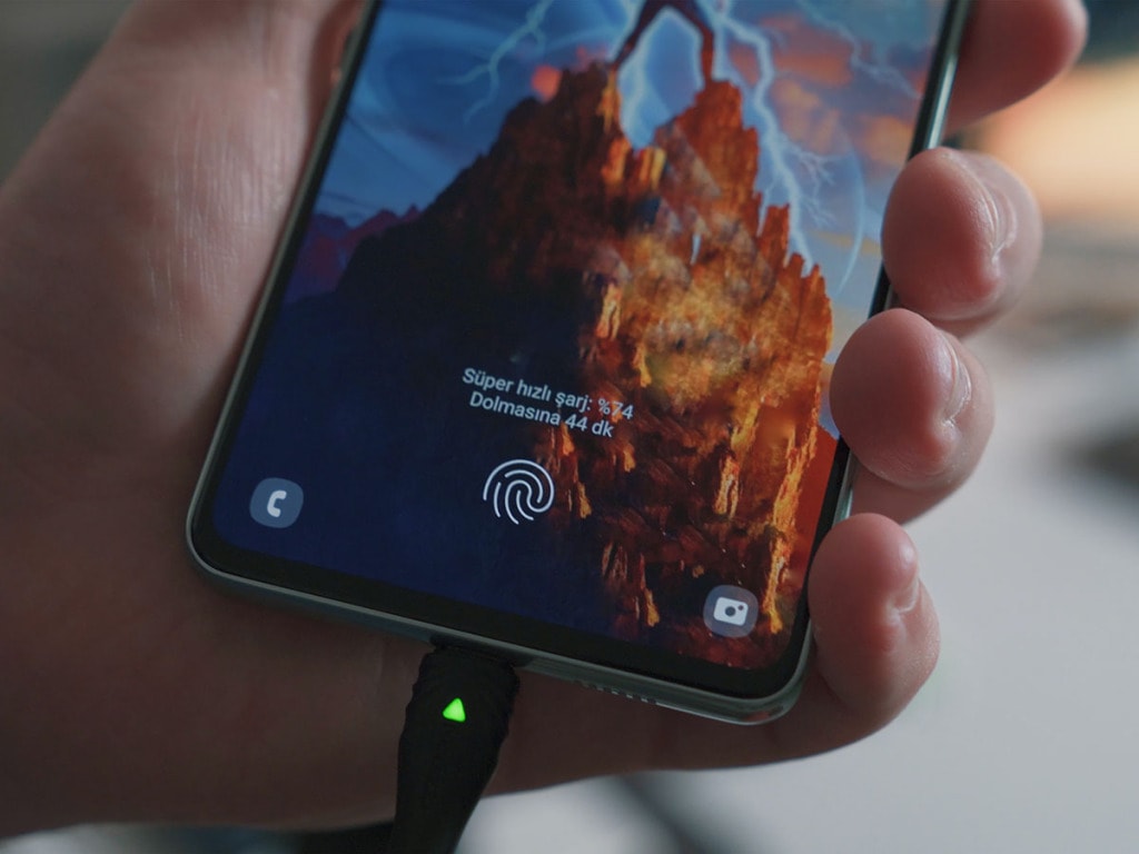 Samsung Galaxy A73 on charge