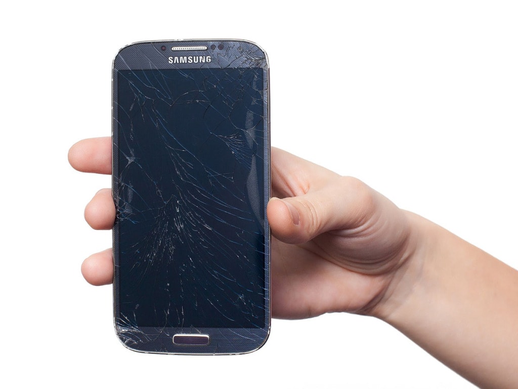 Samsung phone with cracked screen